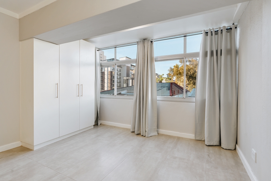 To Let 0 Bedroom Property for Rent in Sea Point Western Cape